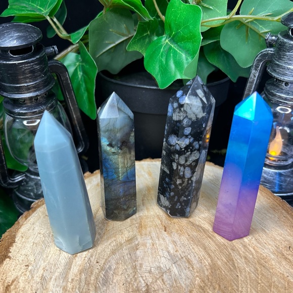 4x Blue Crystal Towers Caribbean Calcite, Labradorite, Que Sera & Aura Quartz - Picture 2 of 6